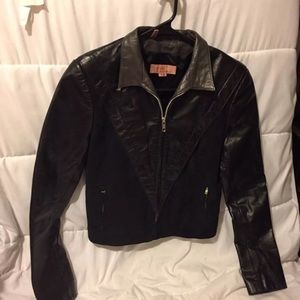 100% Leather and Suede Jacket stellar Vintage!